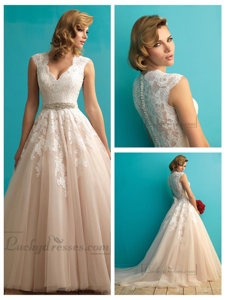 Свадьба - Cap Sleeves Plunging V neckline A-line Lace Wedding Dress