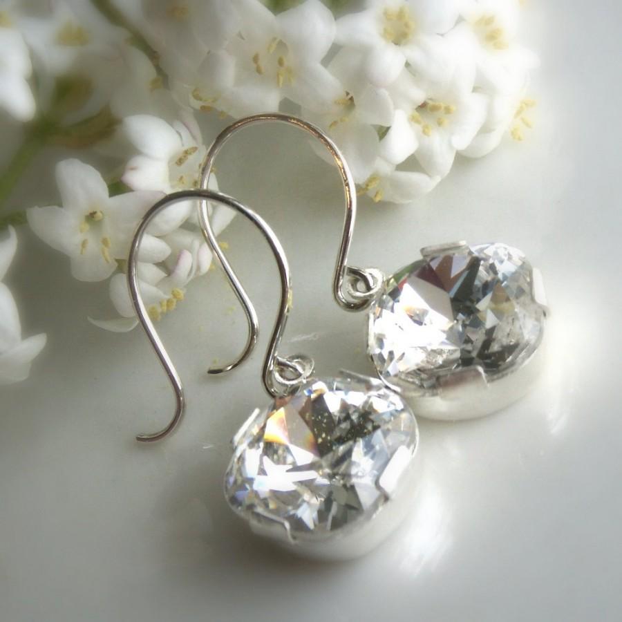 Свадьба - Wedding jewelry, clear rhinestone earrings, bride or bridesmaid earrings, clear crystal, sterling silver, mother of the bride groom gift