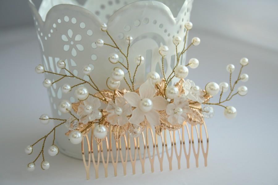 Hochzeit - Bridal flower comb. Bridal Hair flower. Bridal pearl comb. Bridal hair accessory. Bridal leaf headpiece, Bridal leaf comb, gold leaf hair