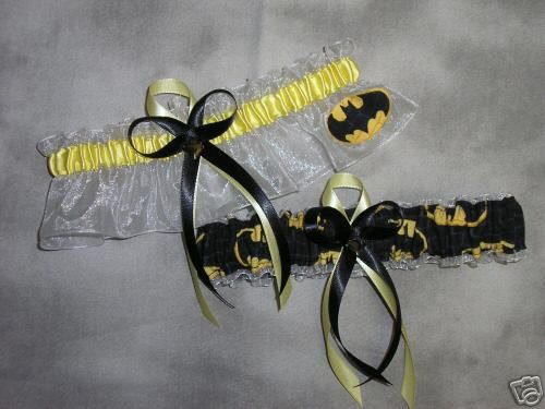 زفاف - Handmade wedding garters keepsake and toss BATMAN wedding garter set