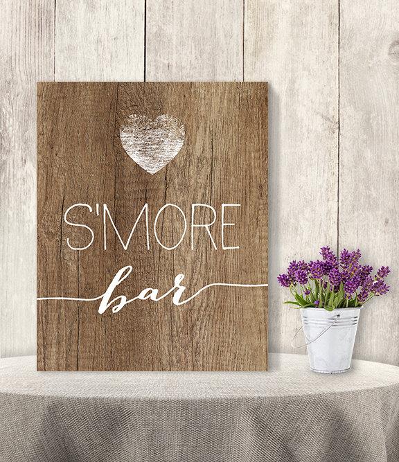 Hochzeit - S'more Bar Sign // Rustic Wedding S'more Sign DIY // Rustic Wood Sign, White Calligraphy Printable PDF, Rustic Poster ▷ Instant Download