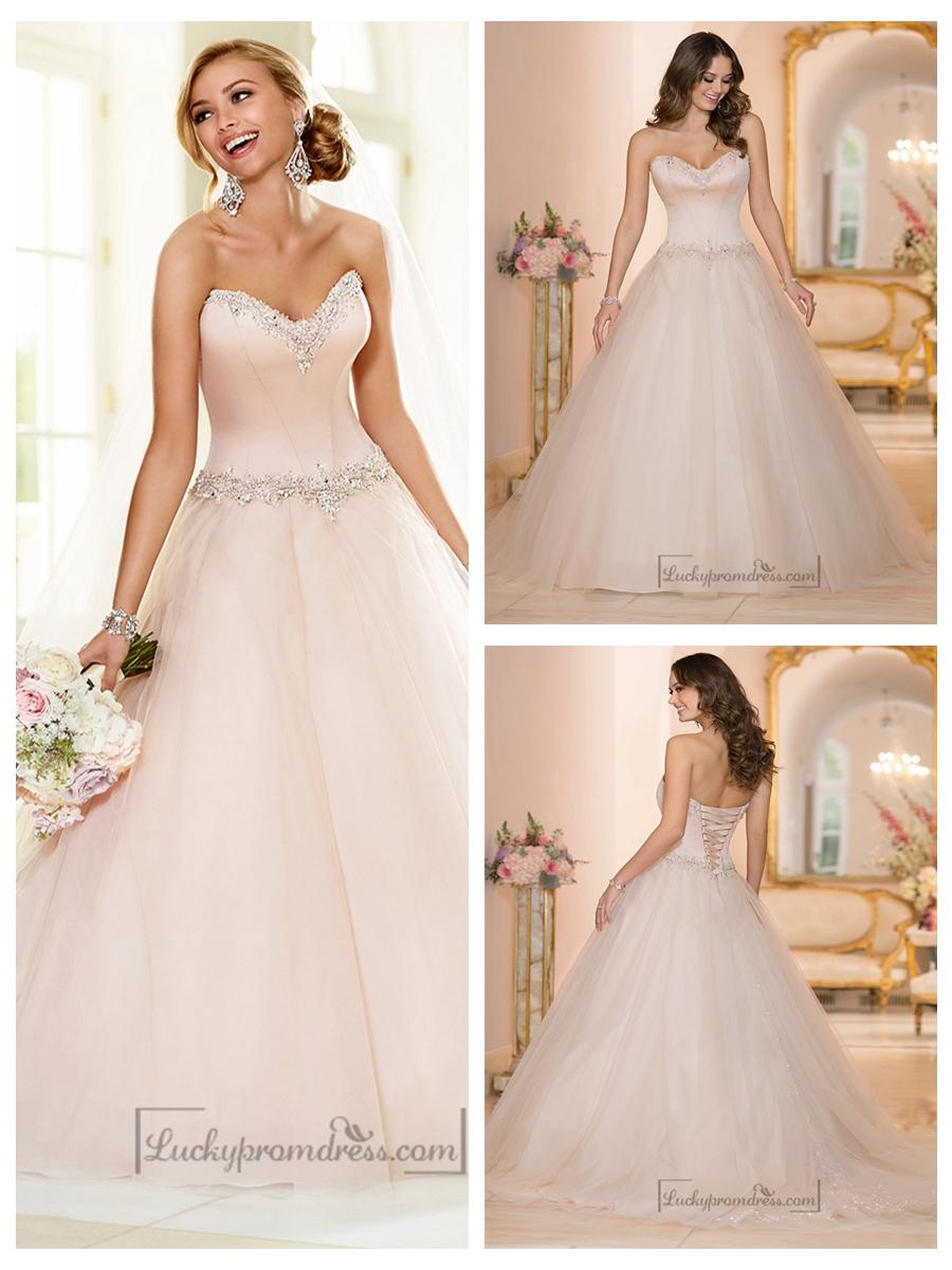 Hochzeit - Elegant Beaded Sweetheart Neckline Ball Gown Wedding Dresses