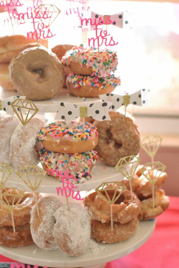 Свадьба - Bow Cupcake toppers-Polka Dot. (10 per order) Bridal shower, Baby Shower, First Birthday.