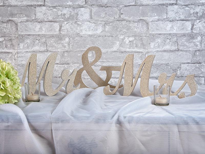 Hochzeit - Mr and Mrs sign, Wedding letter set, Freestanding monogram, Sweetheart table, Reception, Bridal Decoration, Newly engaged gift, Ceremony
