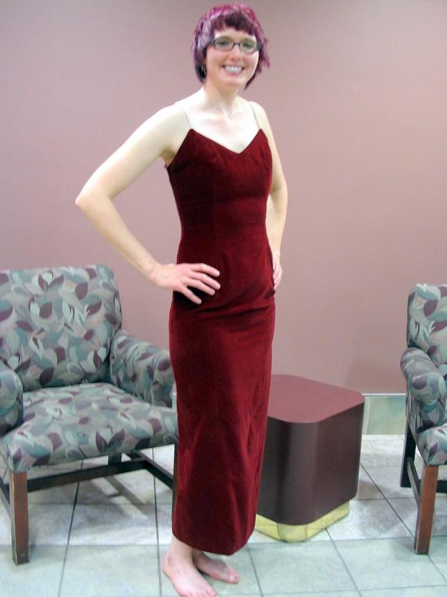 Red Velvet Prom Dress With Rhinestone Straps, Modern Size 2 To 4, Extra