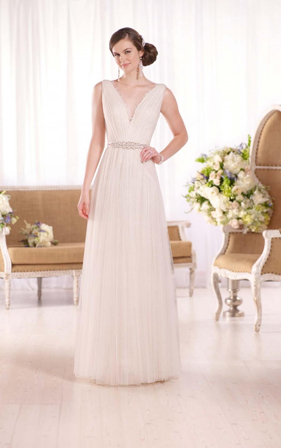 Hochzeit - Essense of Australia Grecian-Inspired Sheath Wedding Dress Style D2022