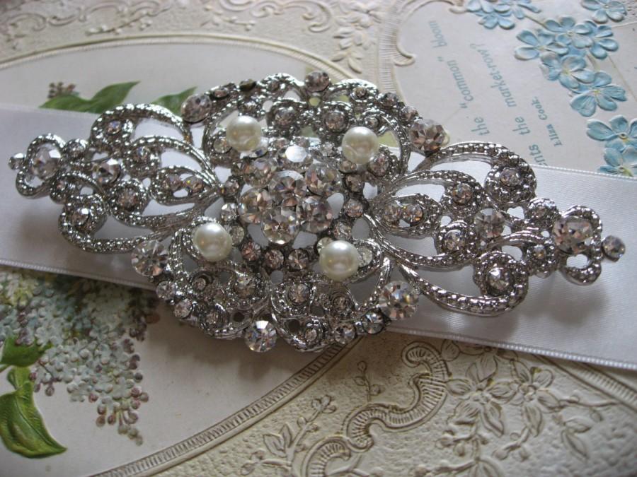 Mariage - Romantic dangling Victorian wedding bridal rhinestone crystals and dress buckle belt sash