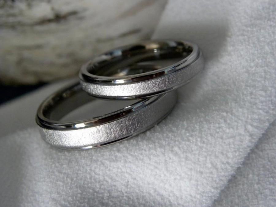 زفاف - Titanium Ring or Wedding Band SET, Frosted, Flat Stepped Profile