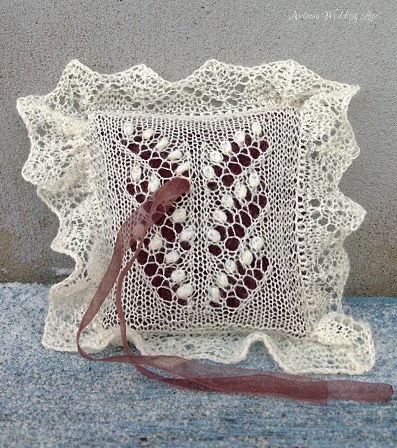 زفاف - Lace Ring Bearer Pillow, Hand-knitted Natural White Pillow, Lily of the Valley Pattern, Blue beads, Wedding Accessory