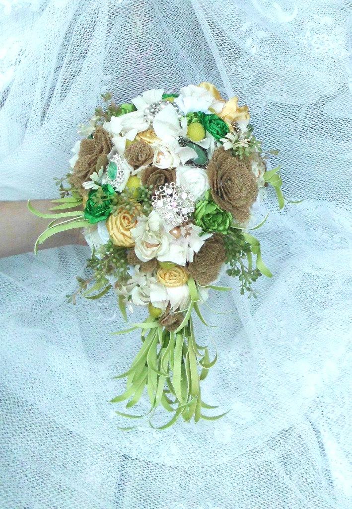 Hochzeit - Wedding Bouquet, Cascade Spray Burlap, Ranunculus, Pearls, Cotton, Felt Balls, Spring, Rustic, Bridal, Shabby Chic, Green, Ivory, Cascading