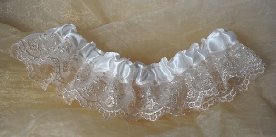 Hochzeit - Handmade Ivory garter wedding garter belt bridal garter ivory custom garter bridal accessories wedding gift