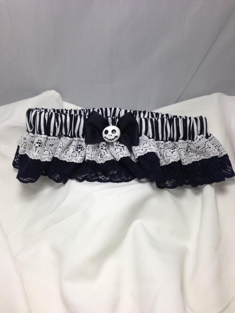 Hochzeit - Custom Nightmare Before Christmas prom or wedding garter