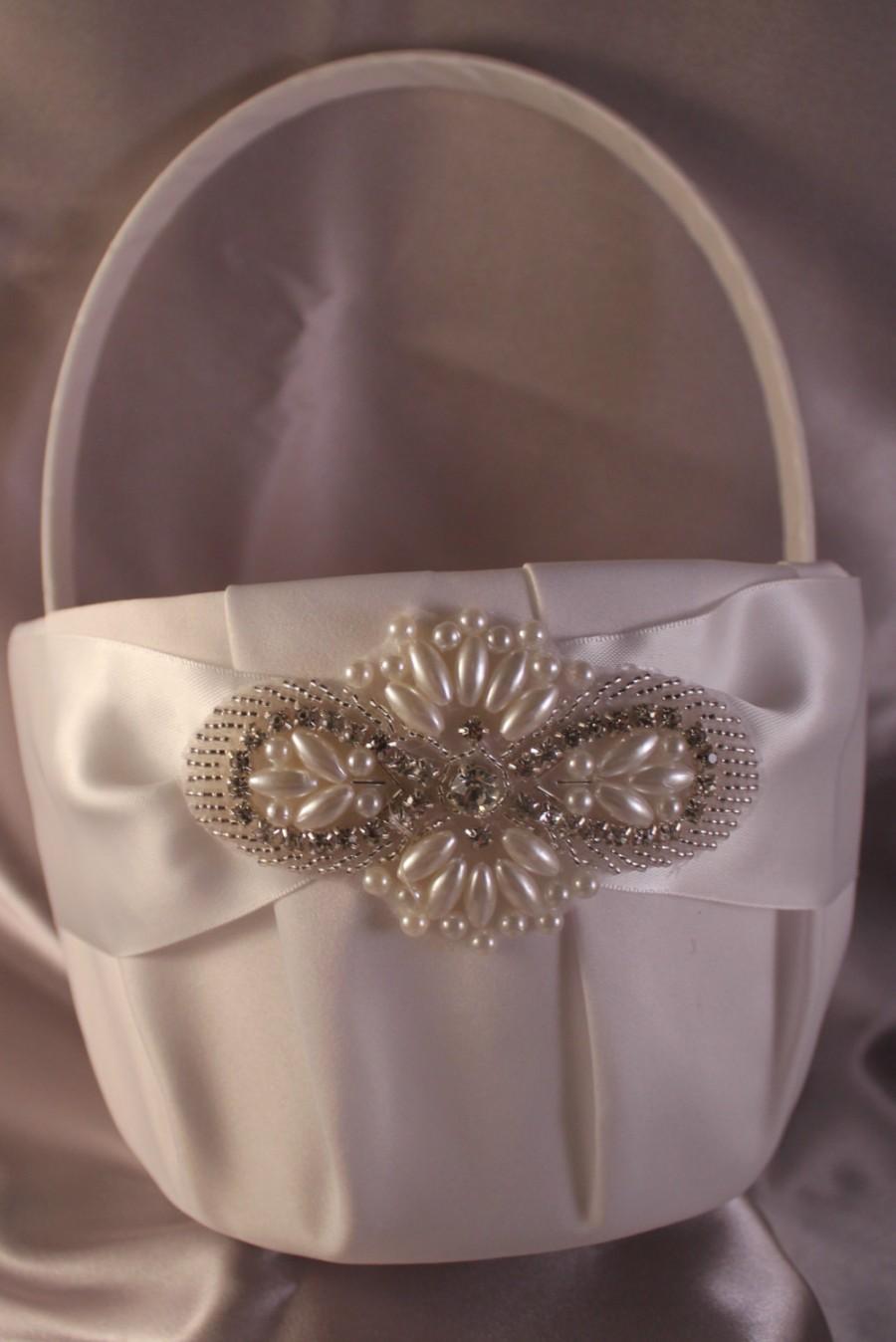 زفاف - Large-  White or Ivory Flower Girl Basket-Pearl and Rhinestone Applique-Custom Ribbon Colors-Girls Age 8+ years