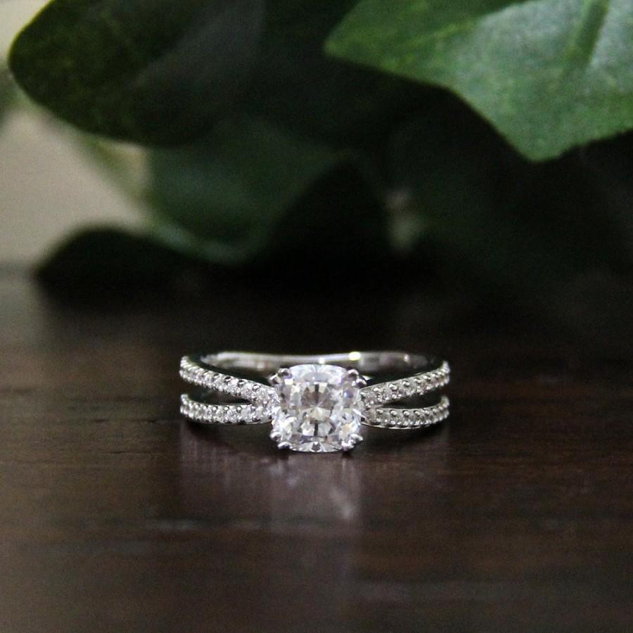 زفاف - 0.60 ct Engagement Ring-Cushion Cut Diamond Simulants-Cubic Zirconia-Wedding Ring-Bridal Ring-925 Sterling Silver-R98751