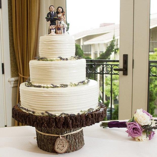 Mariage - TREASURY ITEM - 13" Rustic cake stand - Personalized tag - Wood cake stand - Rustic wedding - Wood tree slice