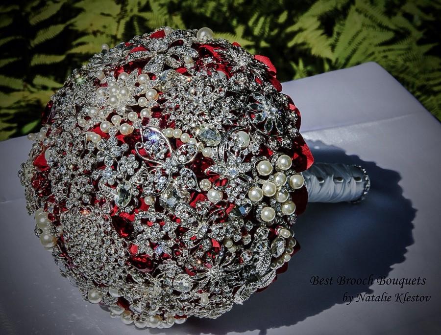 Hochzeit - White Ruby Red Brooch Bouquet. Deposit on made to order Wedding Bridal Crystal Bling Diamond Heirloom Bridal Broach Bouquet