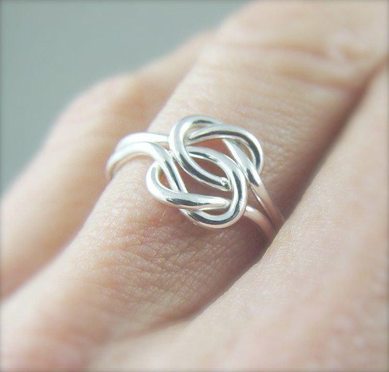 Hochzeit - Promise Ring / Sterling Silver Love Knot Ring / Celtic Knot Ring / Memory Ring / Argentium Silver Ring / Wedding Ring