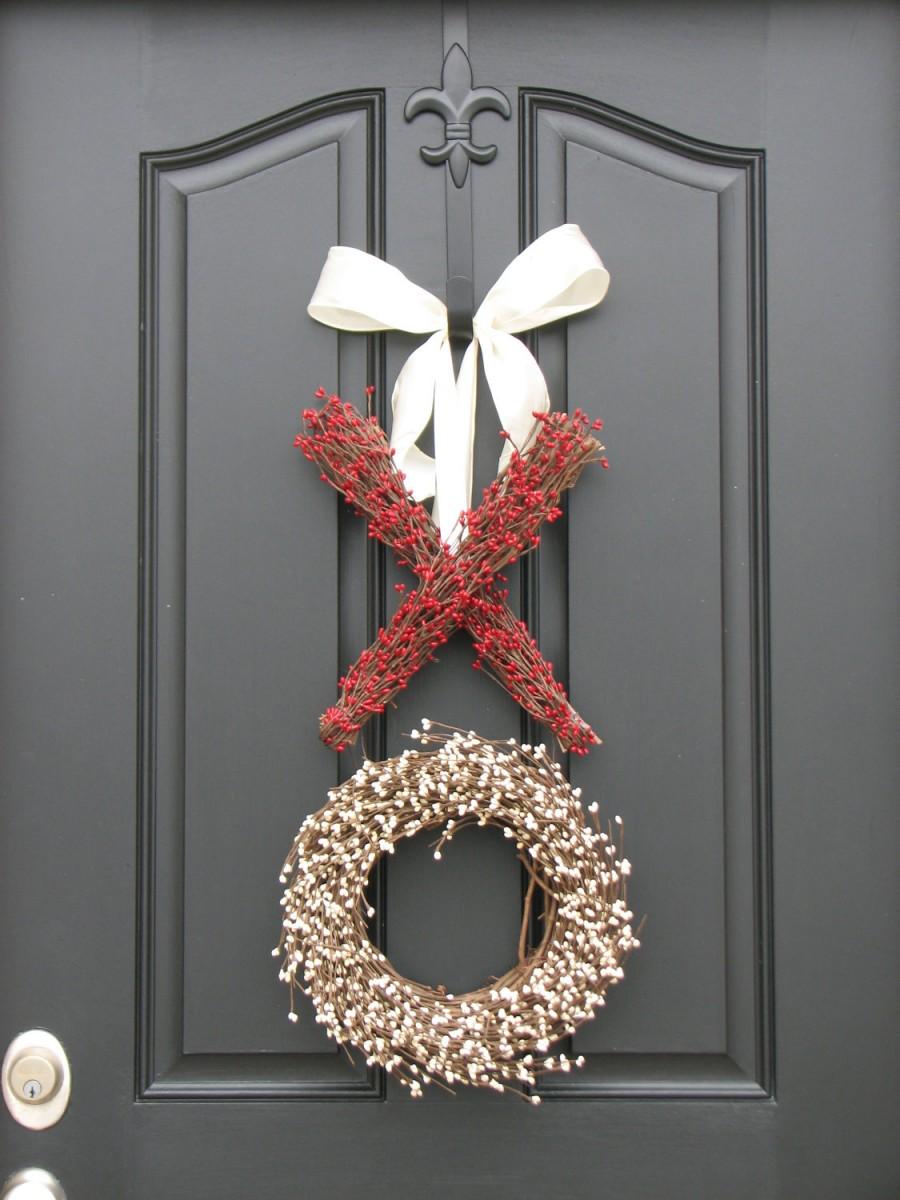 Wedding - Berry Wreath - Valentine's Day Wreath - Kisses and Hugs - XO - Holiday Wreath