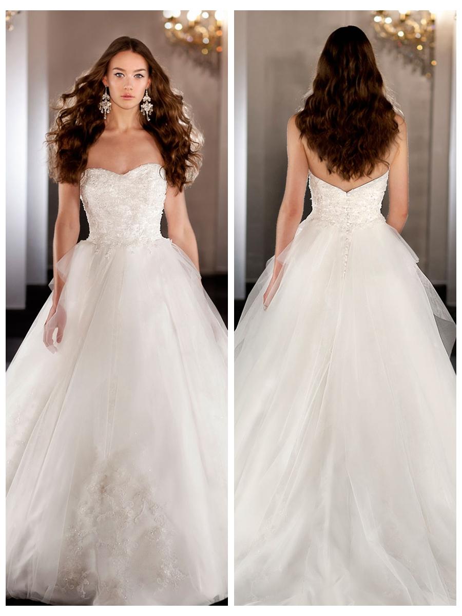 Hochzeit - Sweetheart Embroideried Beading Ball Gown Wedding Dress Tulle Skirt
