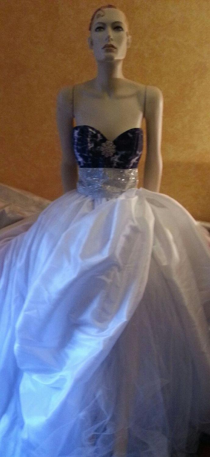 Hochzeit - Sample Gown / Denim Diamonds Tie Dye Corset White Taffeta Illusion Crystal Bow Wedding Ball Gown Skirt Set Party Dress(By Special Order)
