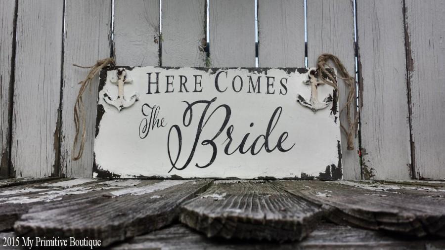 زفاف - HERE COMES the BRIDE Sign with Anchors, Rustic Beach Wedding Sign, Shabby Chic Wedding Sign, Nautical Wedding, Navy Bride, Military Wedding