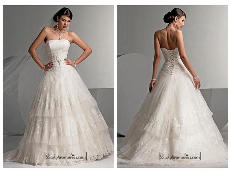 Mariage - Beautiful Elegant Exquisite Wedding Dress In Great Handwork