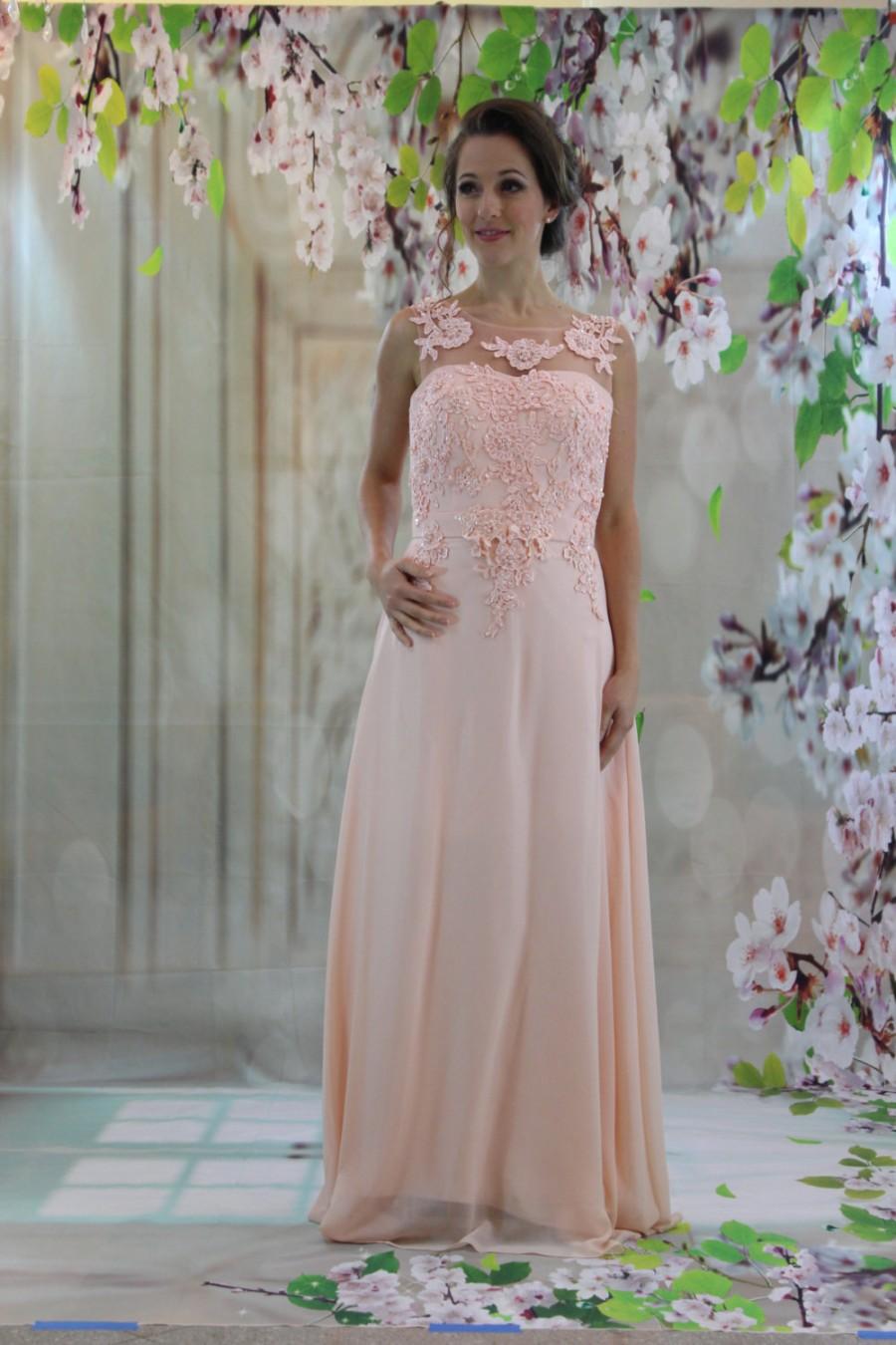Mariage - Charming pink lace applique illusion evening dress prom dress