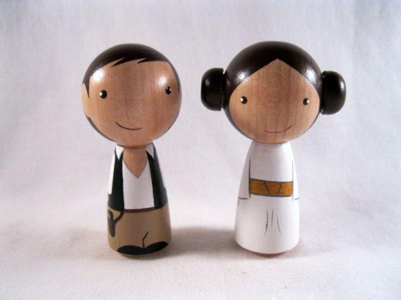 Hochzeit - Kokeshi Princess Leia Han Solo Peg Doll collectable Wedding Cake Topper