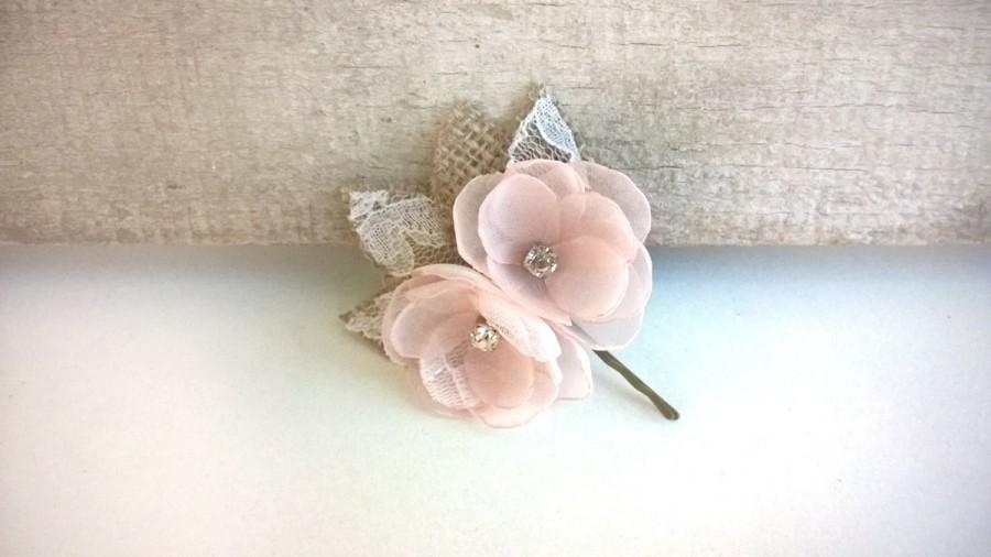 Свадьба - Blush Flower Wedding Hair Clip, Small Flowers Bridal Hair Pieces, Rustic Burlap  Blush Pink Wedding Hair Flower, Barrette for Flower Girl