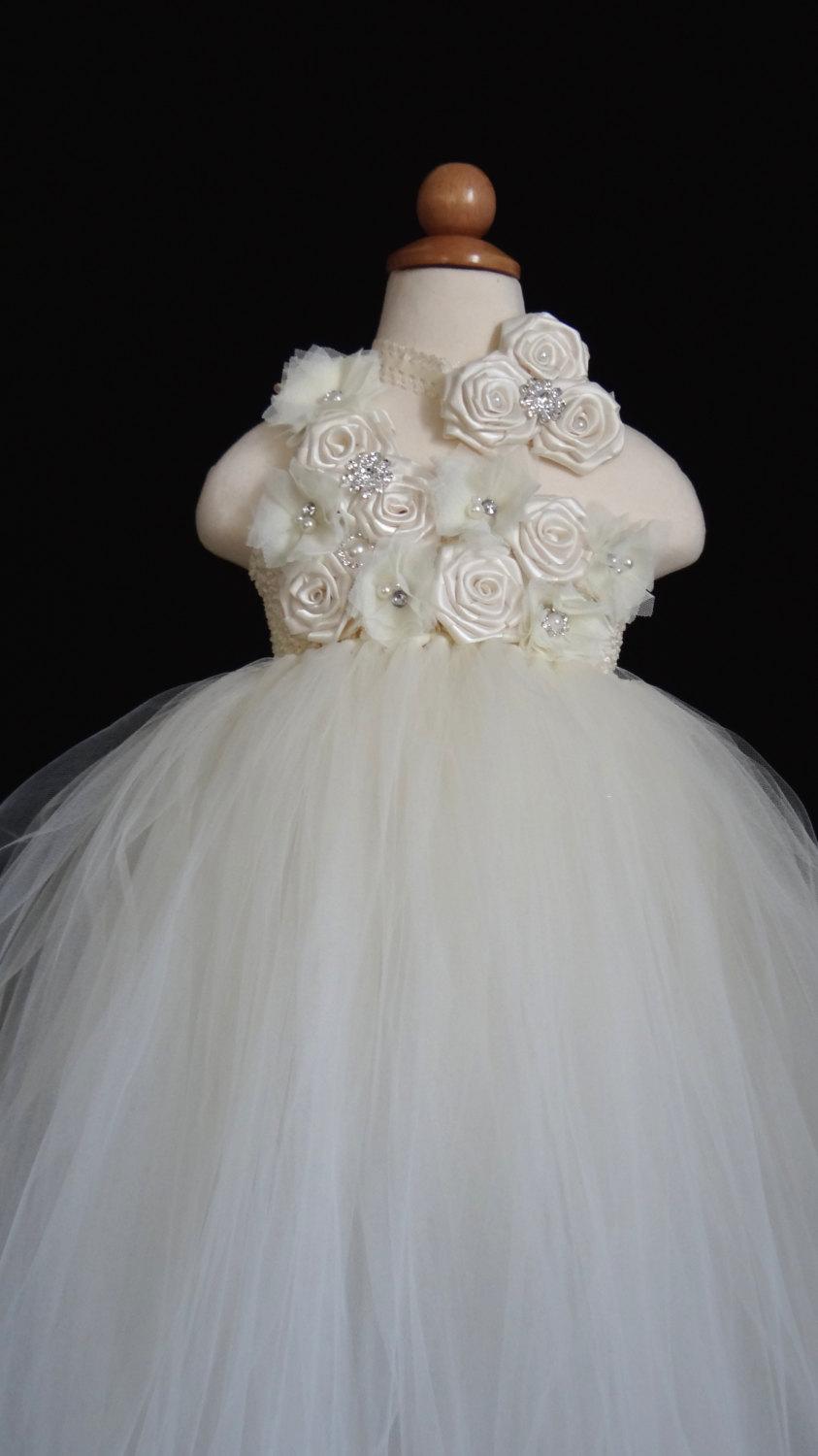 Hochzeit - Flower Girl Dress.... Rosette Flower Girl Tutu Dress.... Tulle Dress