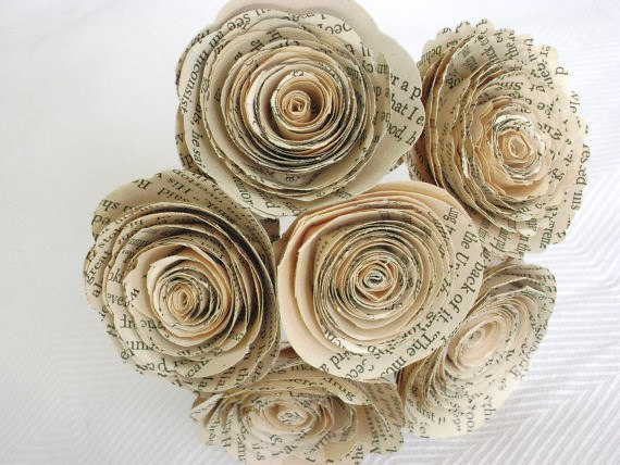 Свадьба - Vintage book page spiral 1.5-1.75"  roses paper flowers small bud vase bouquet