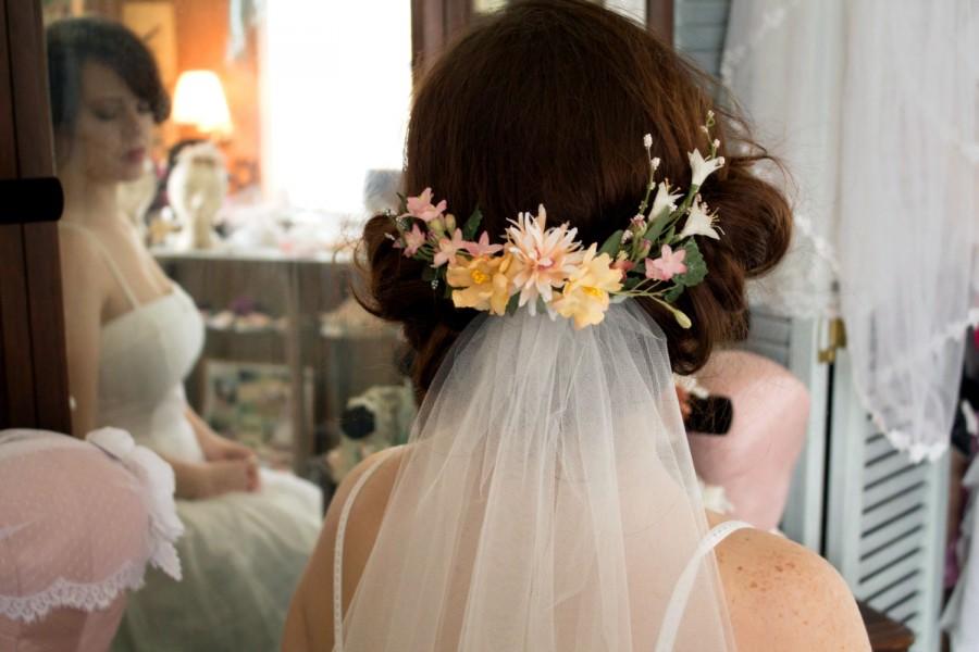Hochzeit - Bohemian Wildflower Bridal Headpiece & Wedding Veil Crown