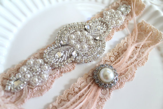 Hochzeit - Bridal Great Gatsby beaded applique rhinestone pearl nude garter set. Ostrich feather crystal stretch lace wedding garter set. GATSBY LOVE