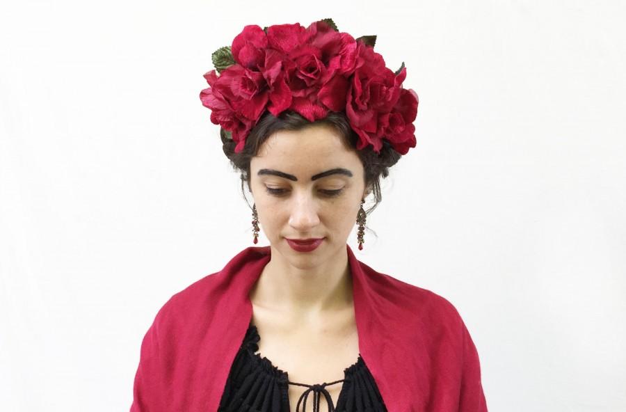 زفاف - Cranberry Red Rose Flower Crown,  Frida Kahlo, Rose Headpiece, Red Rose Crown, Frida Kahlo Flower Crown, Rose Crown.