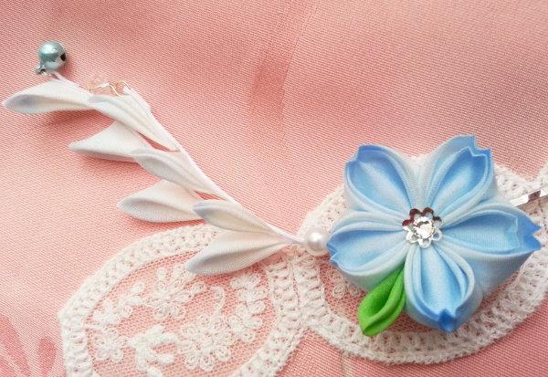Hochzeit - Kanzashi Blue Cherry Blossom -- Silk Kanzashi Flower Hair Clip