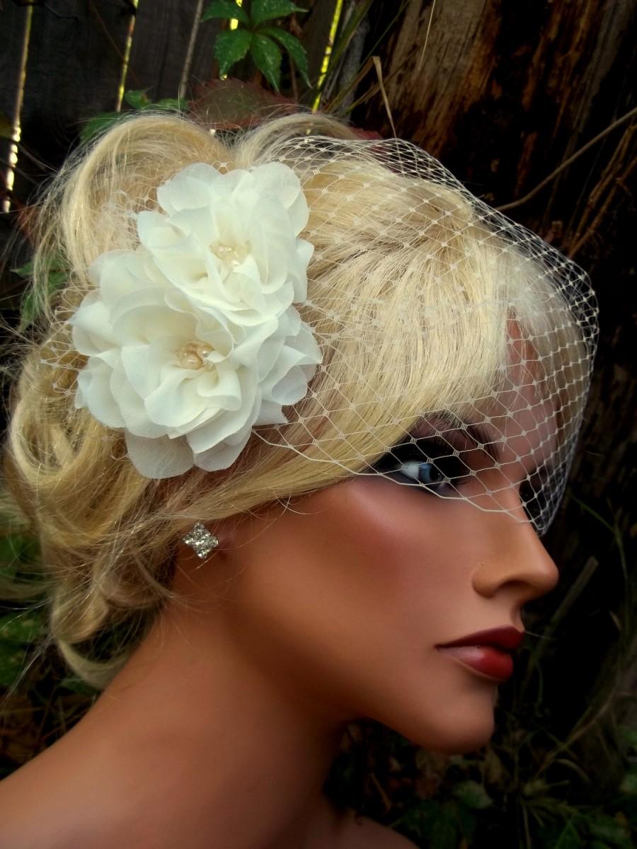Mariage - Wedding Fascinator, Bridal Veil, Flower Hair Clip, Bridal Hair Clip, Wedding Veil, Wedding Set, Chiffon, Wedding Flowers, Wedding Hair Clip