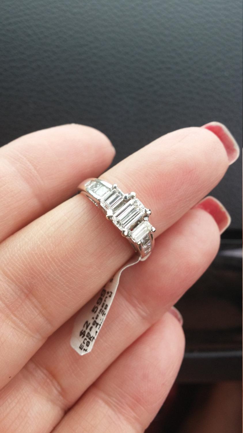 Hochzeit - 18k Gold 1.25ct Emerald Cut Diamond Wedding Engagement Ring