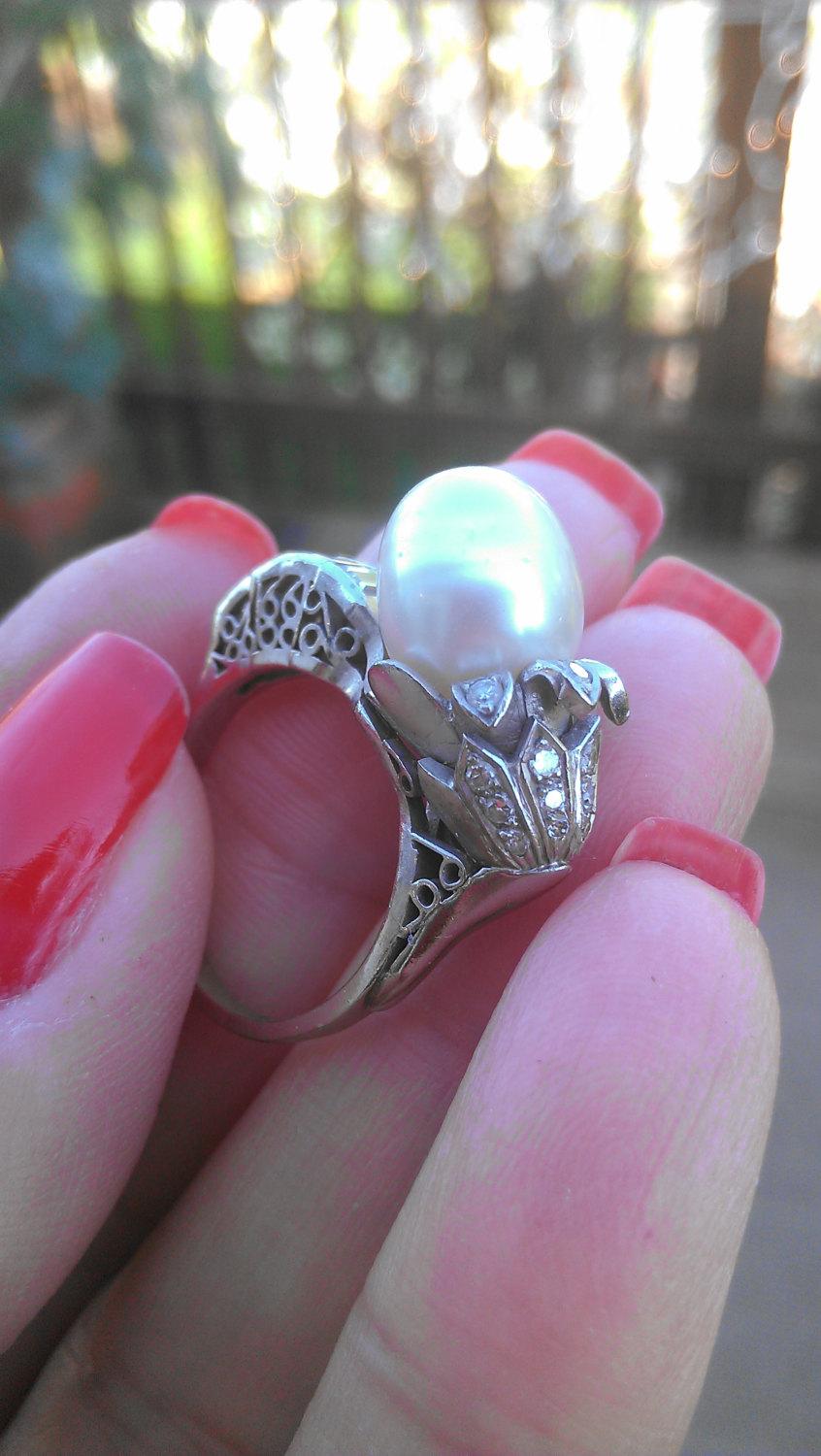 Mariage - Vintage 14k Gold Diamond  Pearl Ring