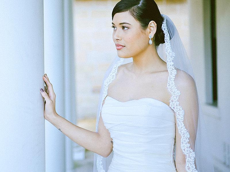 Mariage - Wedding veil, bridal veil, lace veil, one tier French corded lace edge veil in Ivory, chapel length, bridal tulle