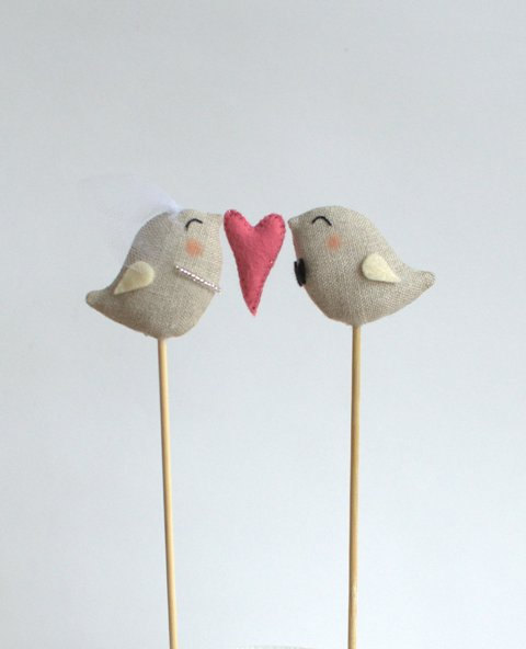 Mariage - Full of Love Birds Wedding Cake Topper -  Bride and Groom with Pink Heart