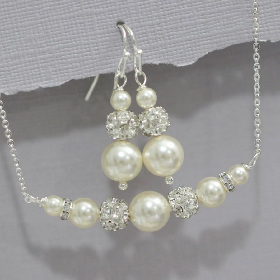 Hochzeit - Mother of the Bride Gift, Ivory Pearl Bridesmaid Jewelry Set, Swarovski Ivory Pearl Jewelry Set, Bridesmaid Jewelry Set, Maid of Honor Gift