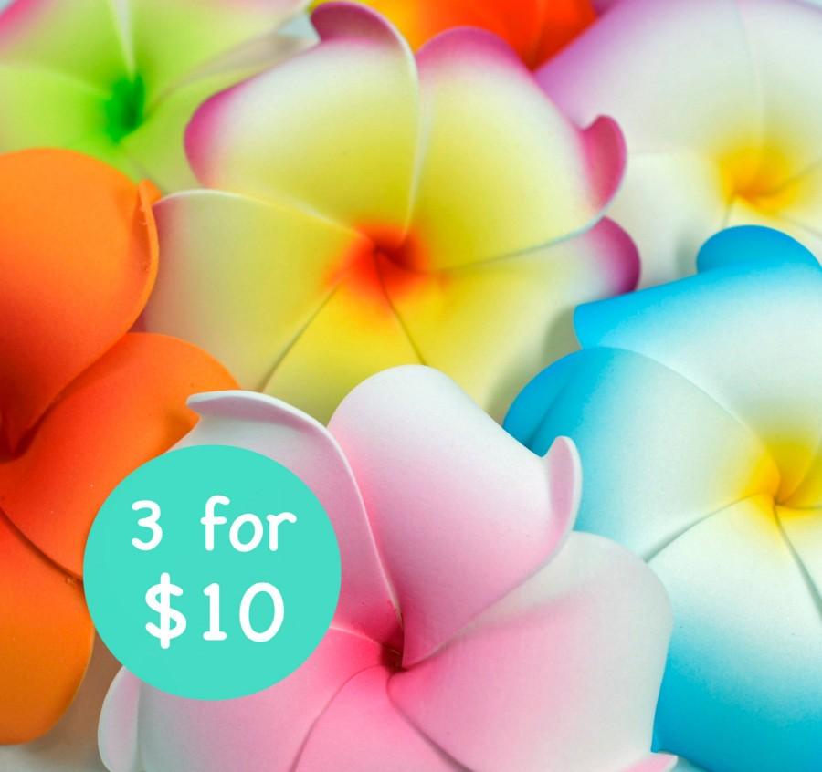 Hochzeit - Plumeria Hair Clips, Buy 3 for 10, Choose The Colors, Hair Flowers, Tropical Flower Hair Clips