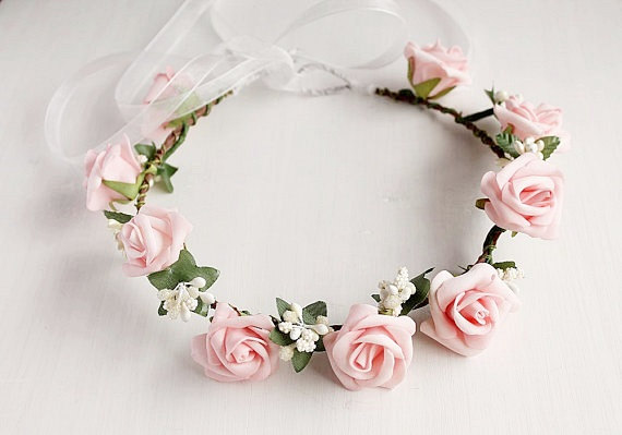 Mariage - Pink Rose Crown, Girls Crown, Boho Bridal Halo, Flower Girl Wreath, Woodland Crown, Rose Wedding Crown, Festival Crown, Flower Girl Crown