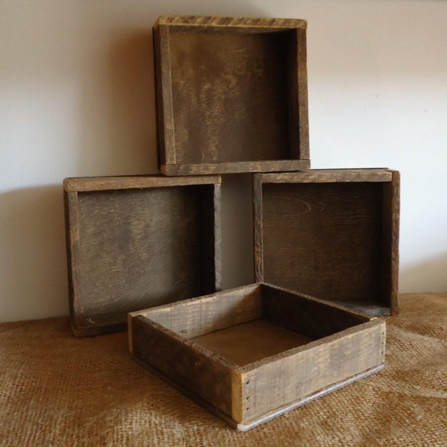 زفاف - Rustic country primitive, lath wood box, altered art supply, rustic wedding tabletop, reclaimed wood