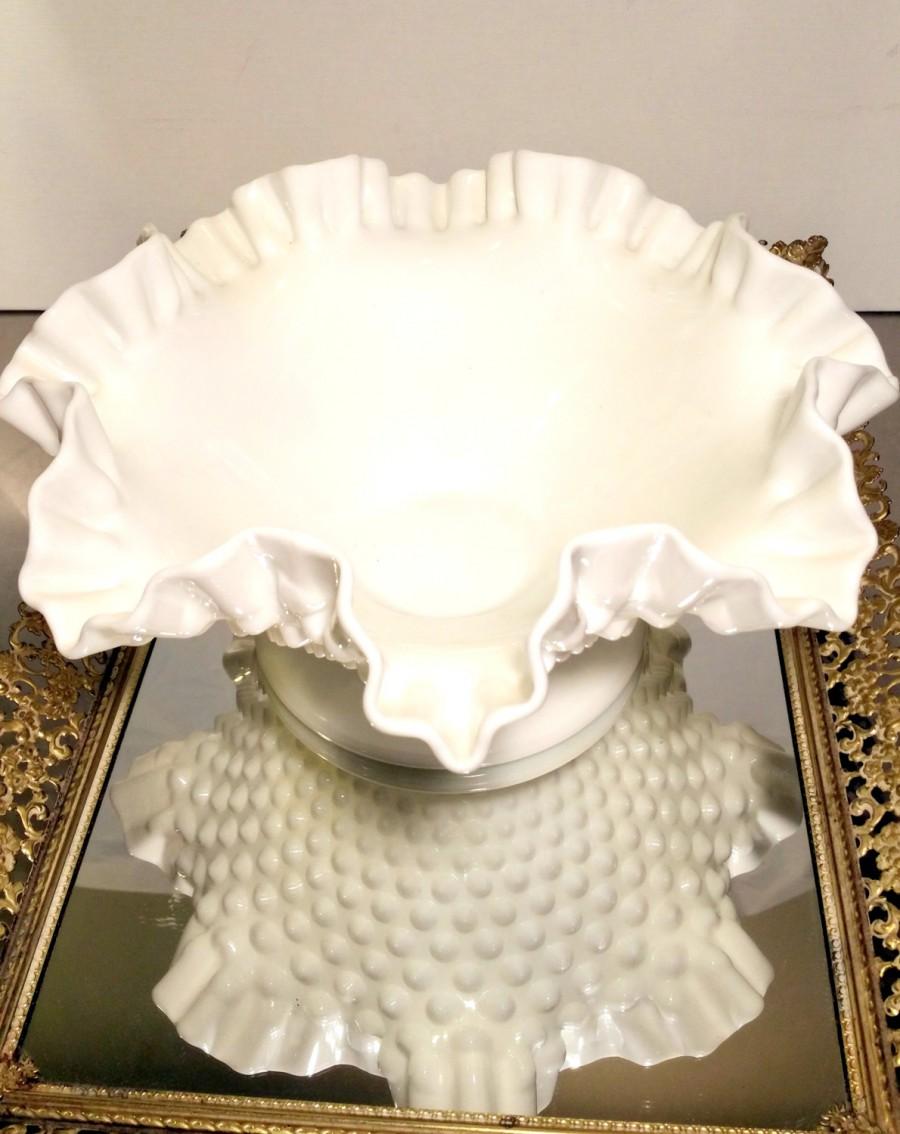Mariage - Hobnail Milk Glass Bowl 10" Candy Dish Fruit Bowl Milk Glass Compote Wedding Candy Bar Gift Idea Shabby Chic Retro Large Hobnail Dish