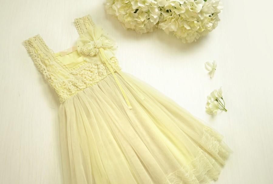 Свадьба - Vintage Beige Cream Lace Girls Dress Flower Girl Vintage Ivory Lace Girls Dress Flower Girl Bridesmaid Dress Rustic Country Wedding Dress