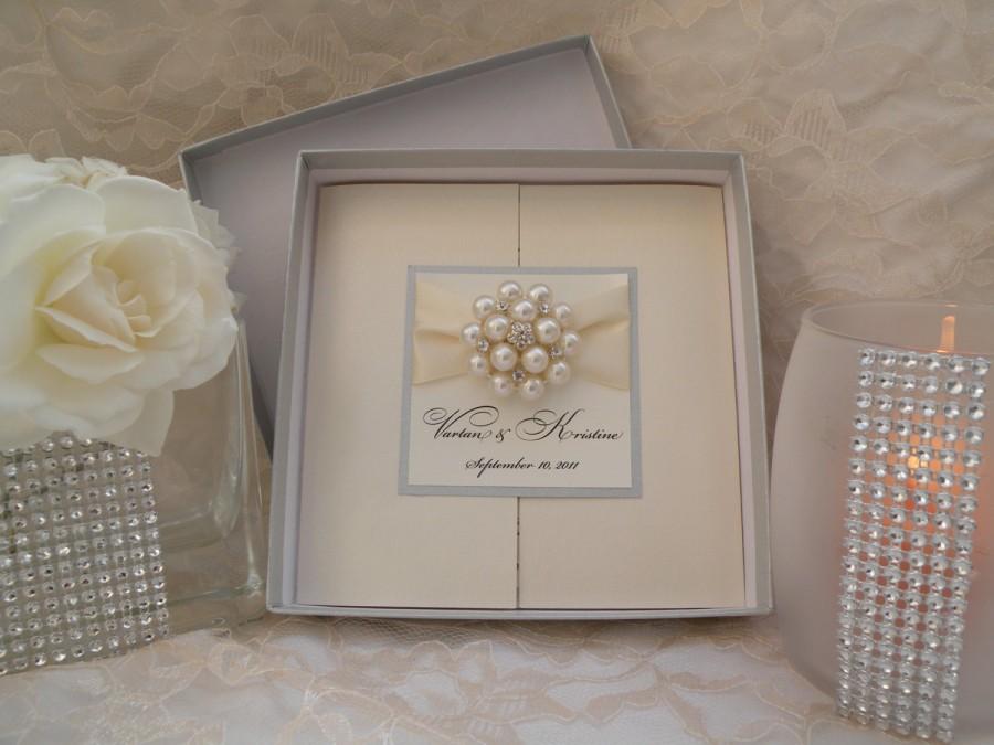 Hochzeit - Brooch Boxed Invitations - Large Brooch Invitations - Couture Wedding Invites - Box Invitation Suite by Wrapped Up In Details