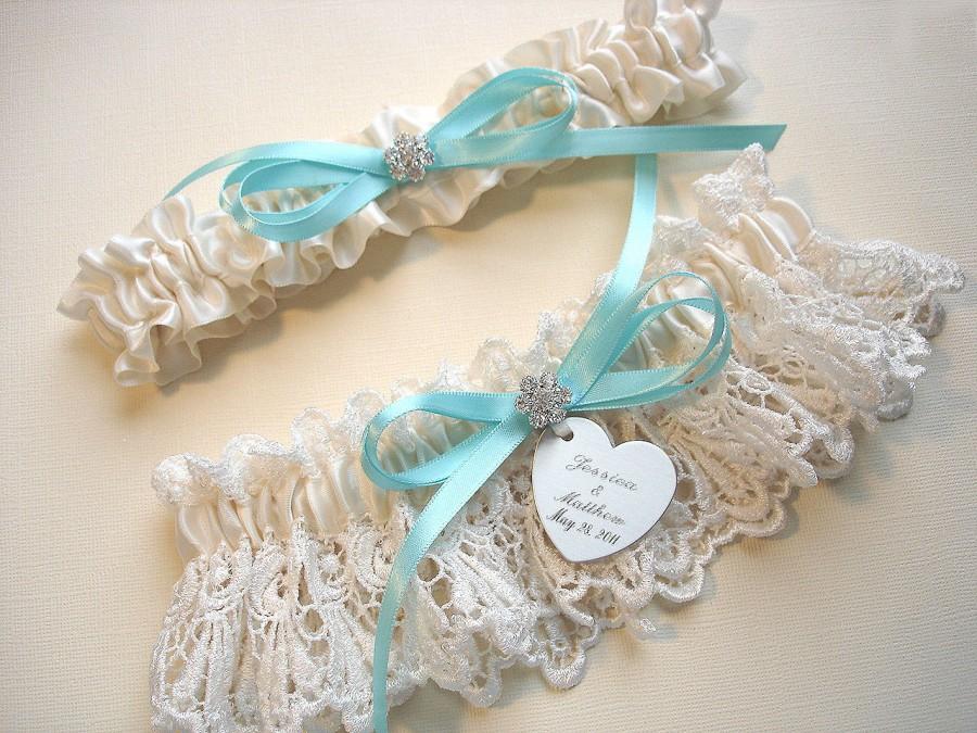 Свадьба - Aqua / Robin's Egg Blue Wedding Garter Set Personalized in Ivory Venise Lace with Engraving, a Bow and Rhinestones