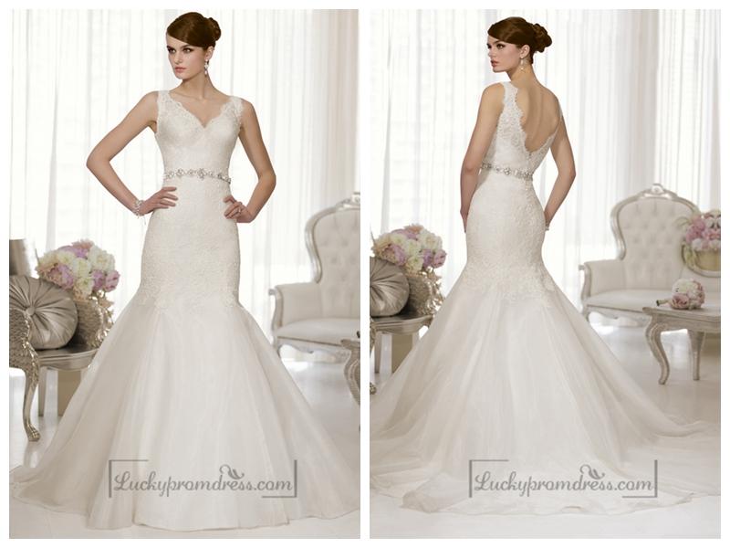Mariage - Straps Lace V-neck and V-back Trumpet Wedding Dresses
