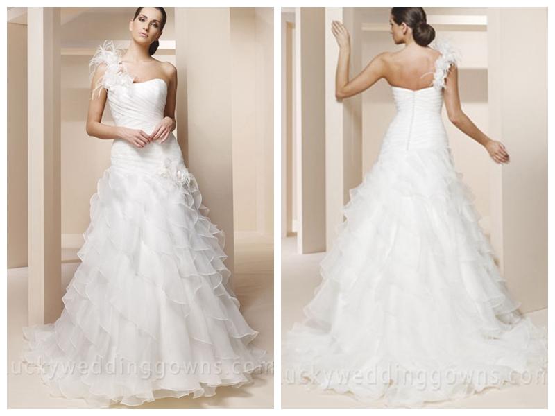 زفاف - One Shoulder Trumpet Wedding Dress with Ruffled Layered Tulle Skirt
